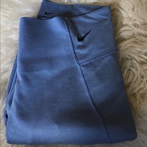 Nike sculpt victory training tights.